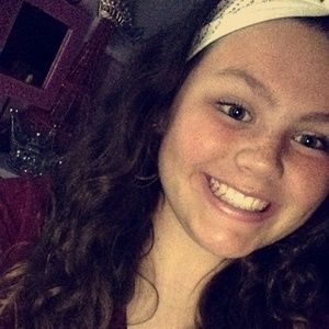 Meet your Posher, Makayla